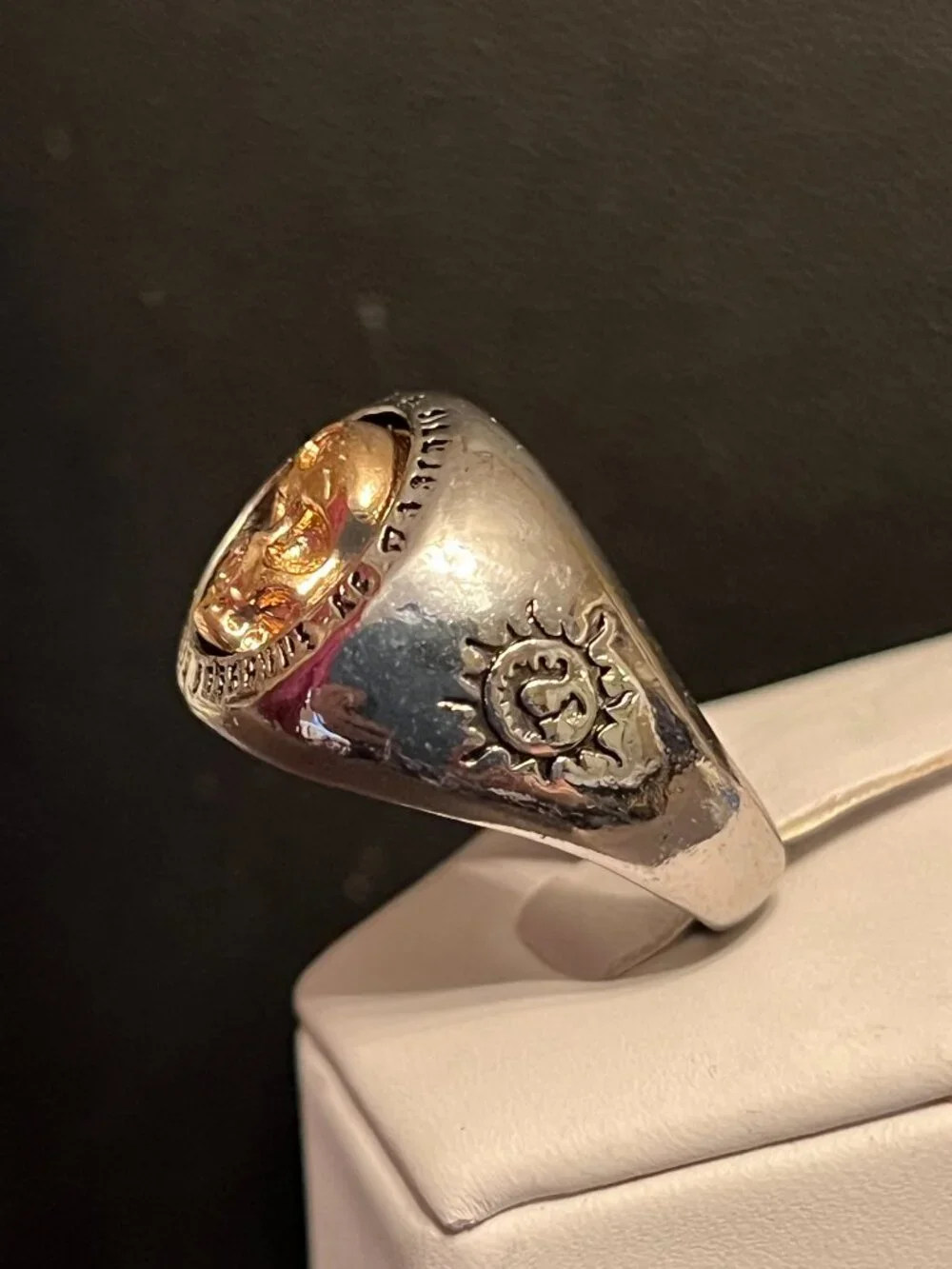 Silverplated Setting with Goldplated Skull Ring Size 9, 10, 11 (323)